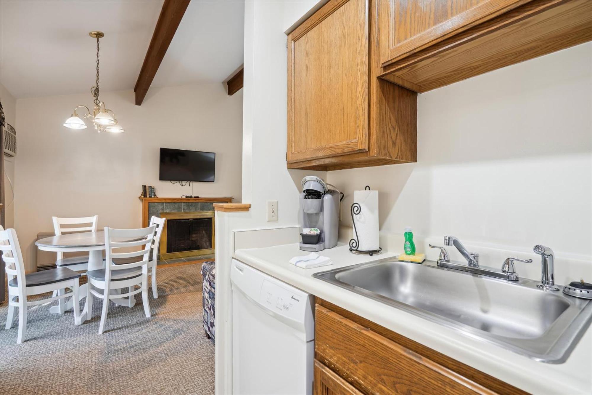 Cedarbrook Deluxe Two Bedroom Suite With Outdoor Heated Pool 21202 キリングトン エクステリア 写真