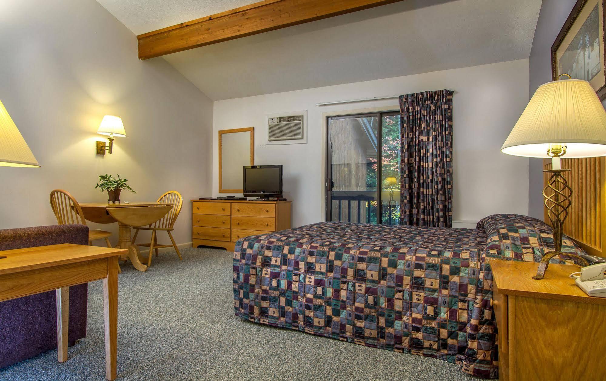 Cedarbrook Deluxe Two Bedroom Suite With Outdoor Heated Pool 21202 キリングトン エクステリア 写真